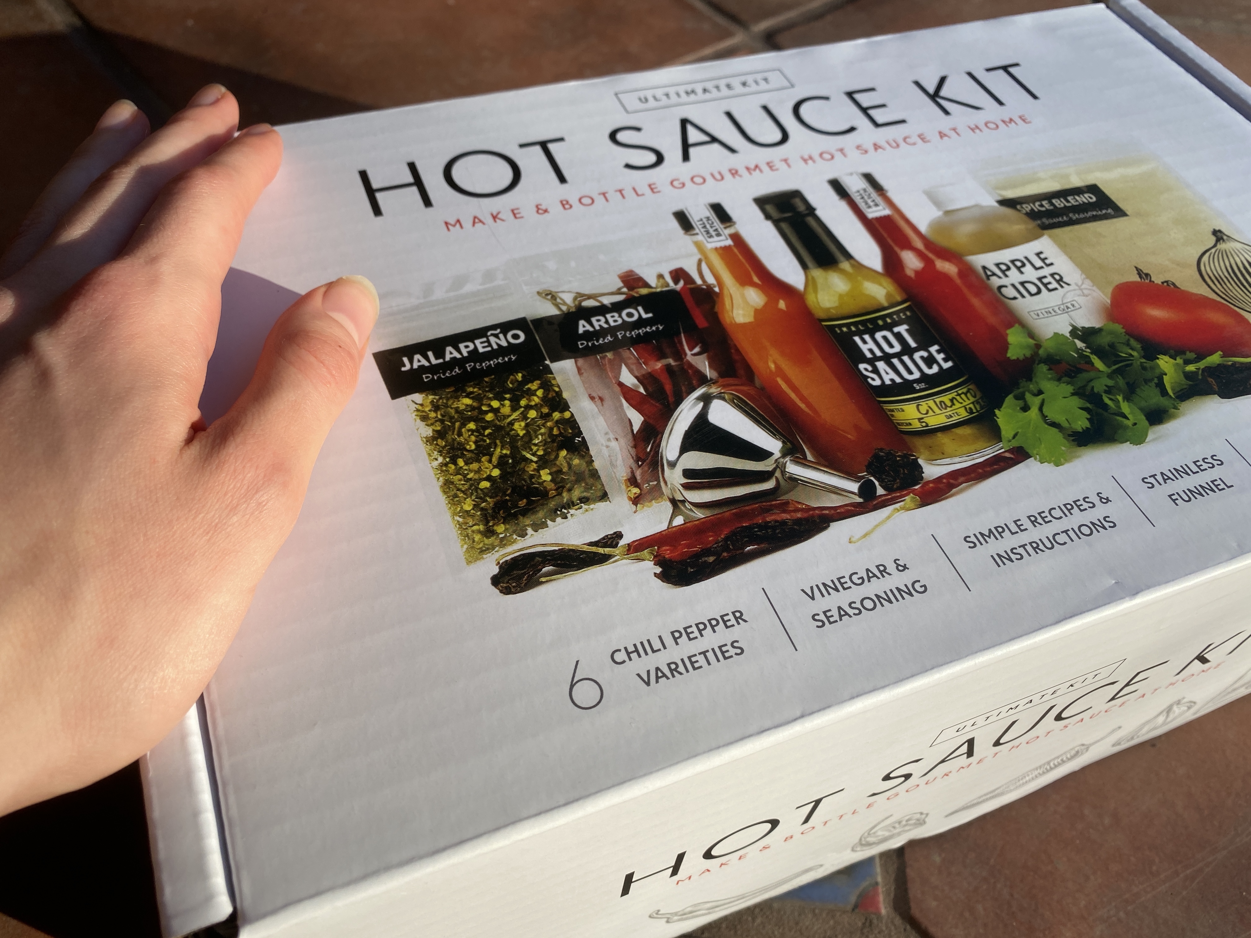deluxe hot sauce kit review