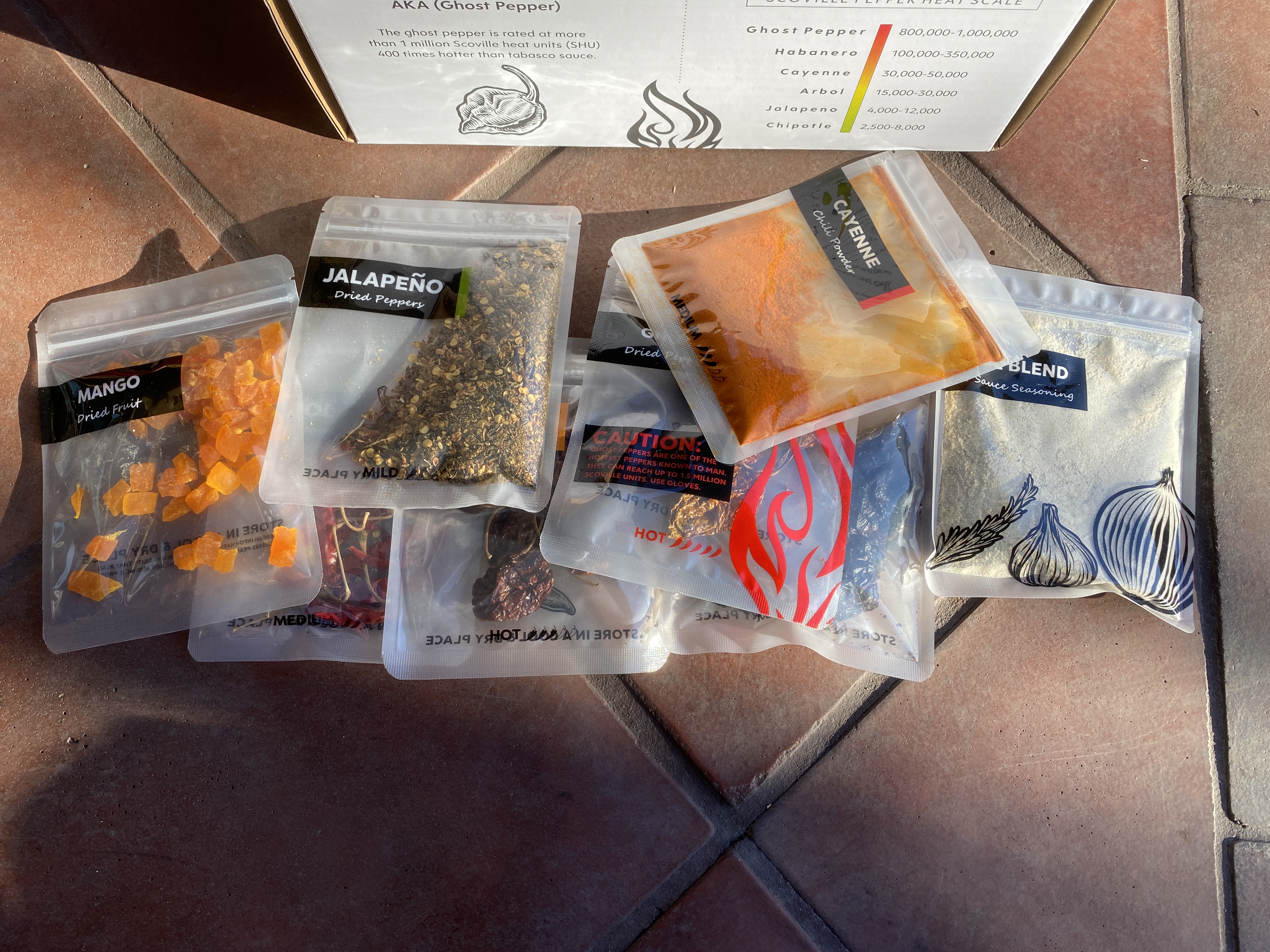 deluxe hot sauce kit contents review