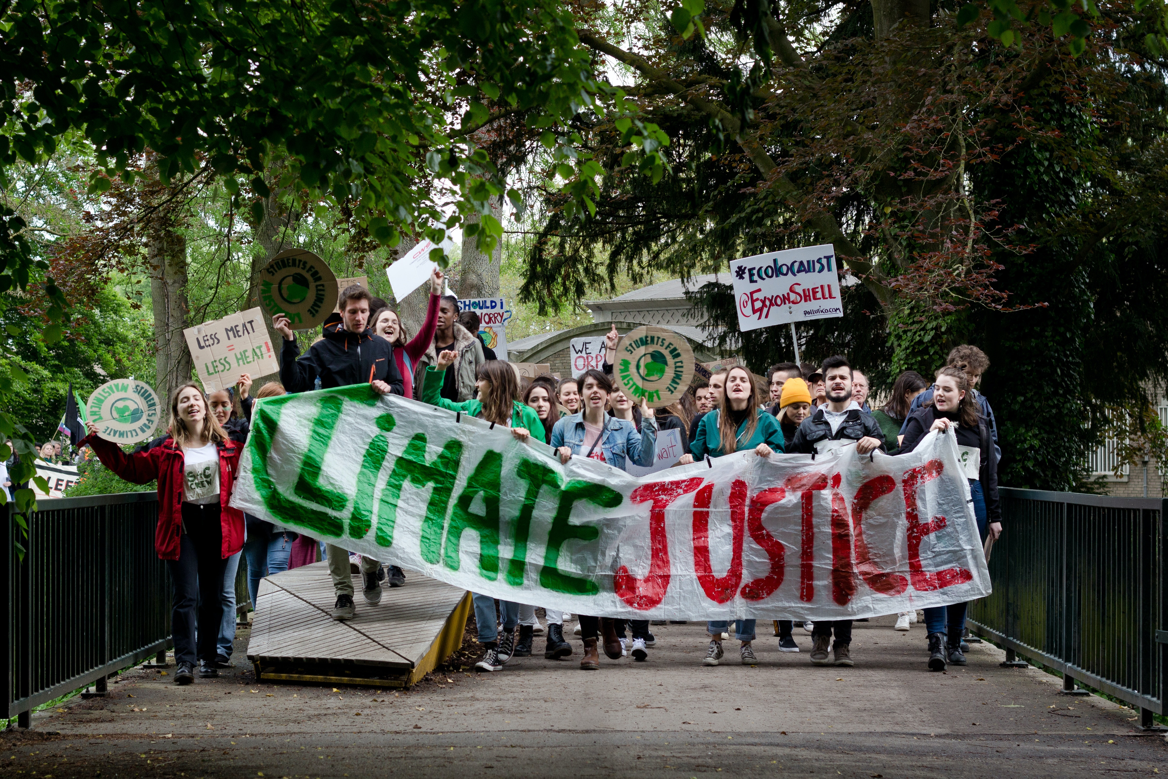 5 Simple and Effective Ways to get Involved in Environmental Activism
